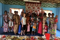 Rotary-team-with-women-from-a-Settlement-close-to-Nausori-Village